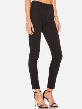 J Brand Maria Jeans in Seriously Black—Like New!